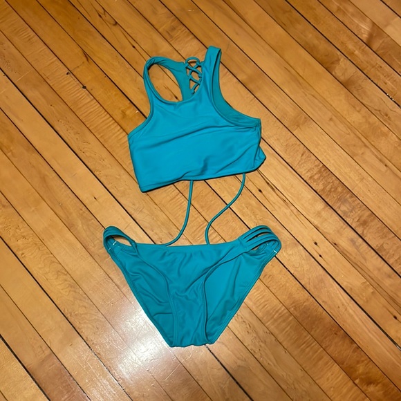 XS - S (fits a 0-2) Turquoise 2 piece bathing suite - Picture 1 of 2